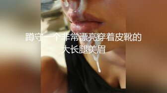 商城跟随偷窥跟闺蜜逛街的漂亮小姐姐 碎花短裙 透明内内 令人想入非非