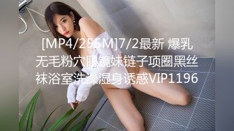 2024年韩天然爆乳妹【妍雨Yeonwoo – Suika】大西瓜 西瓜奶太炸裂了，游泳池漏点，震撼难得！ (3)