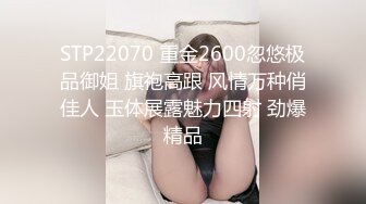 黑逼妹子 你咋逼这么黑 操多了呗 哥哥喜欢吗 戴套吗 再操一会儿 这逼确实黑了一点 逼毛也黑